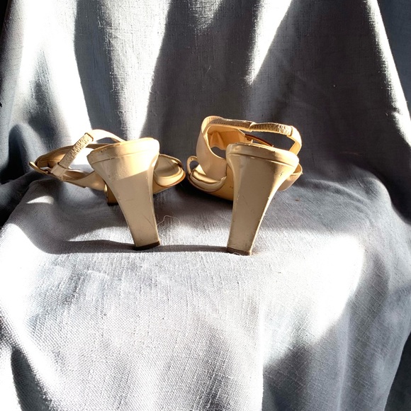Anne Klein classic cream strappy sandal size 8.5 - Picture 5 of 6